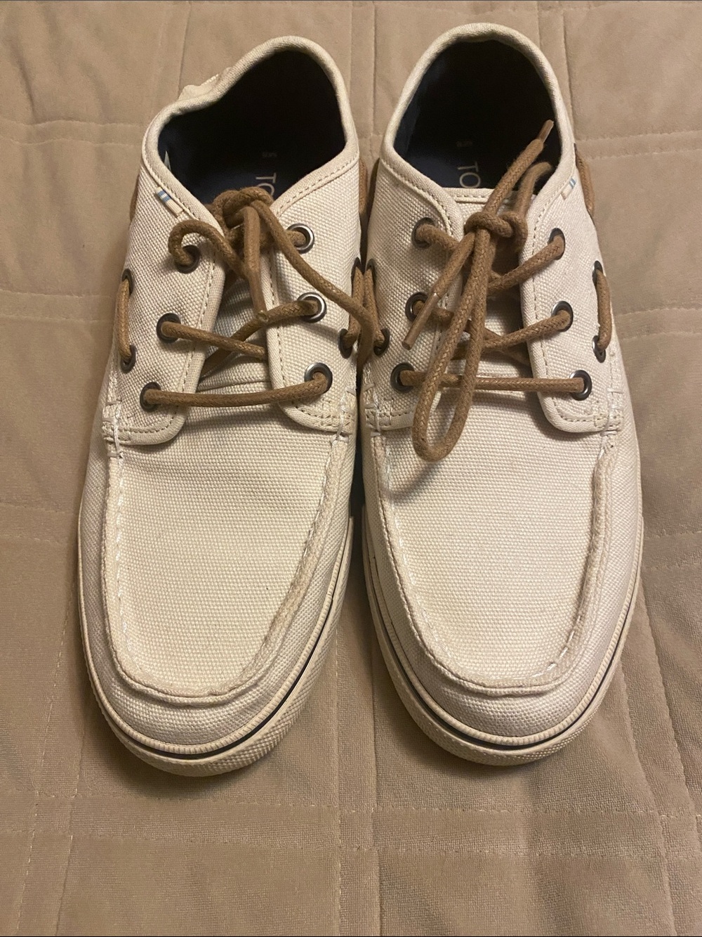 Toms Men's Off-White Canvas Boat Shoes with Brown Laces